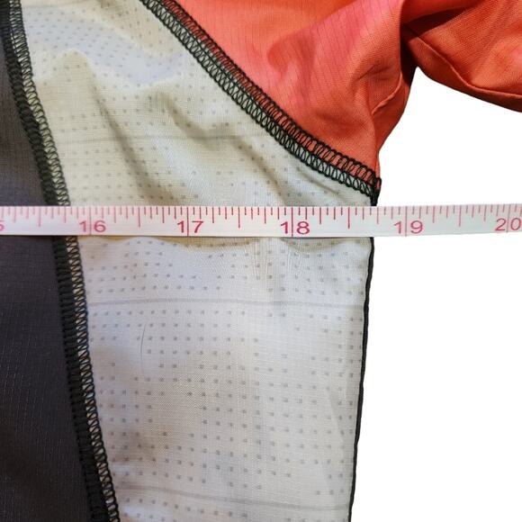 Umbro jacket windbreaker with hood gray size S - Picture 8 of 9